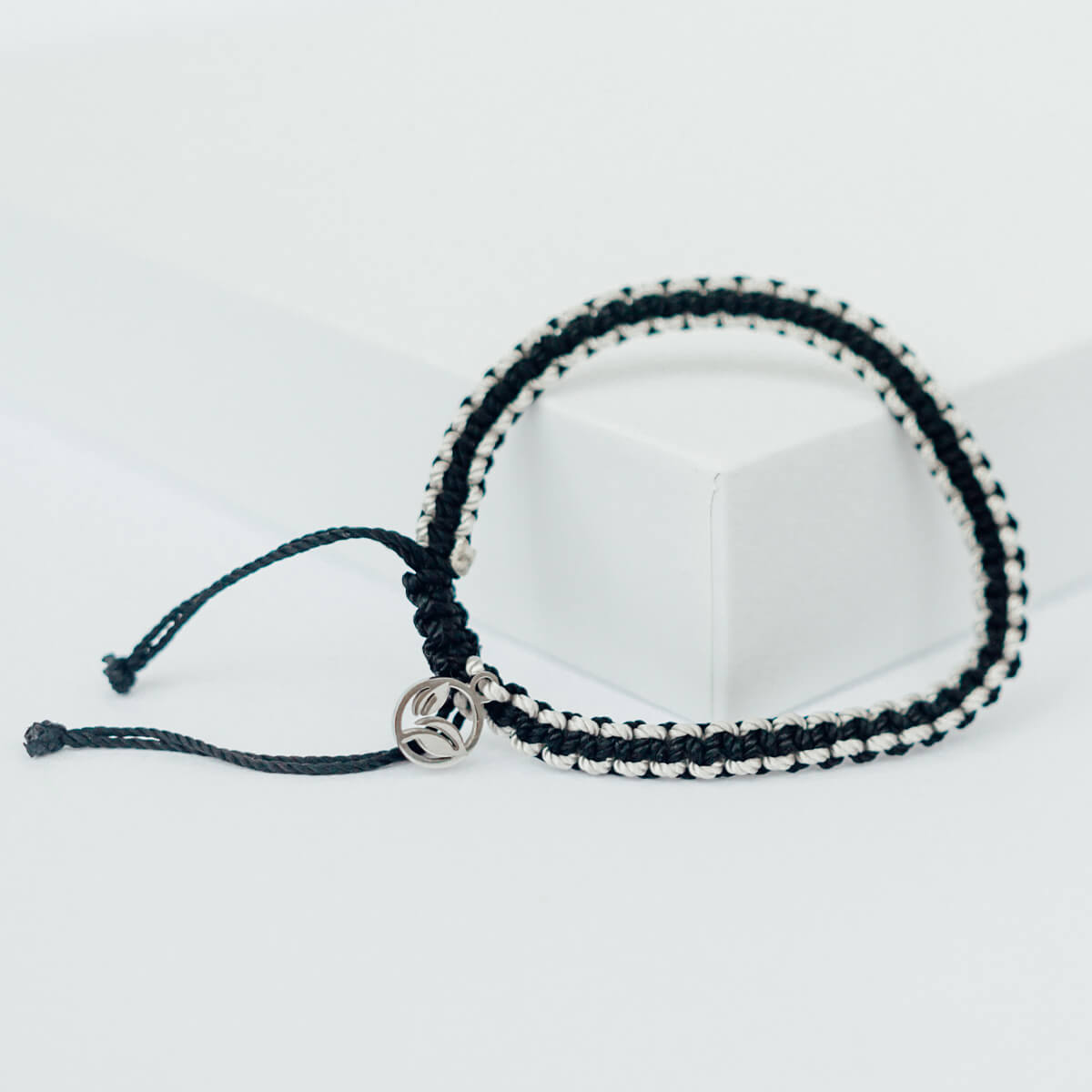 Lokai sherpa single on sale wrap